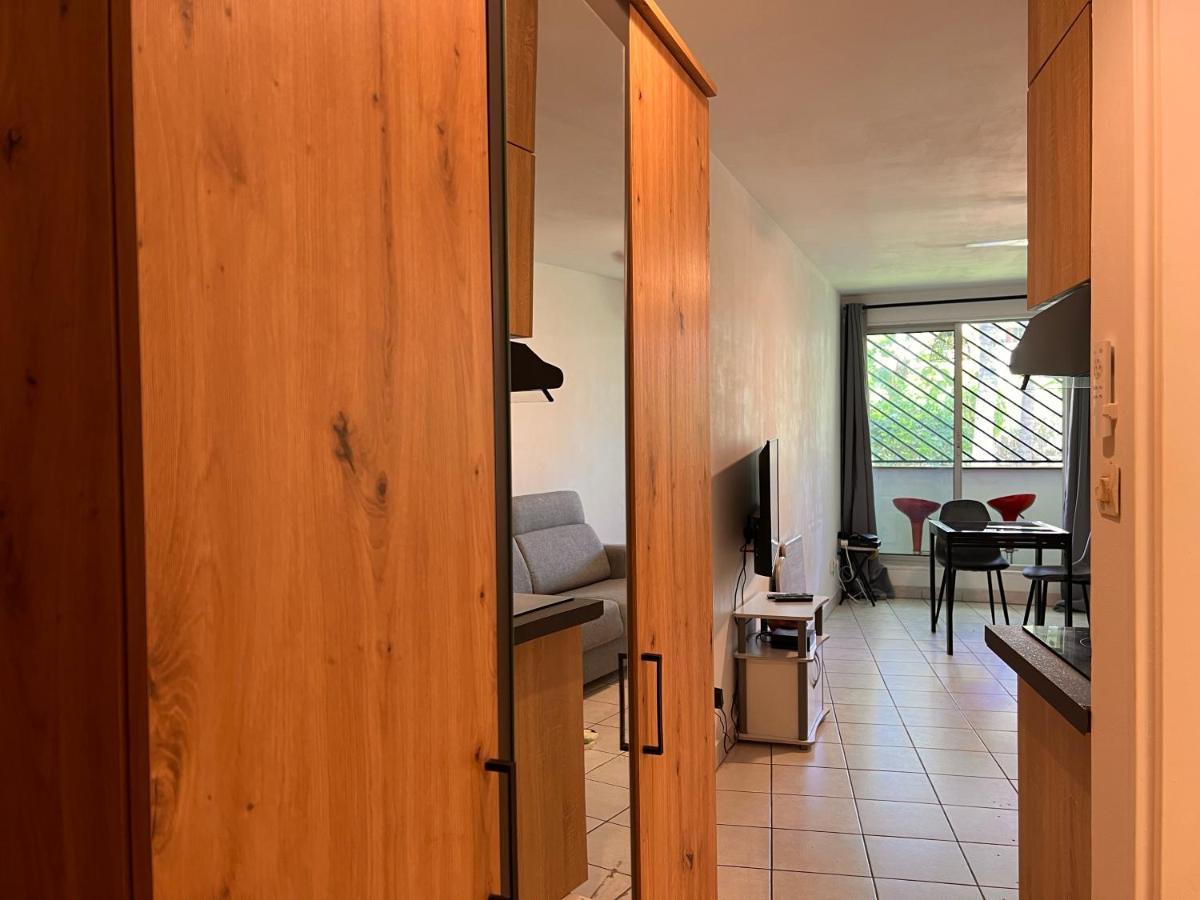 Le Ti Canbou - Studio - Pres De La Plage -By Sister Home Saint-Gilles Les Bains Exterior photo